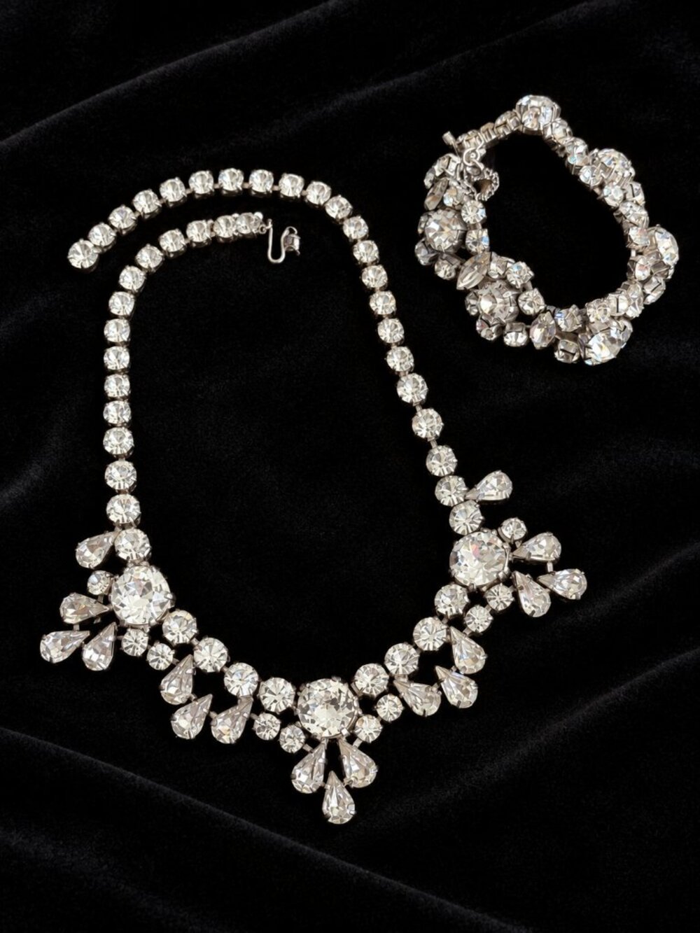 Vintage Clear Rhinestone Necklace & Bracelet Set – Silver Tone Statement Jewelry